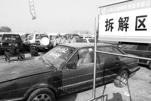 亳州男子為躲酒駕檢查竟將車開進交警大隊，交警笑稱“省事了”